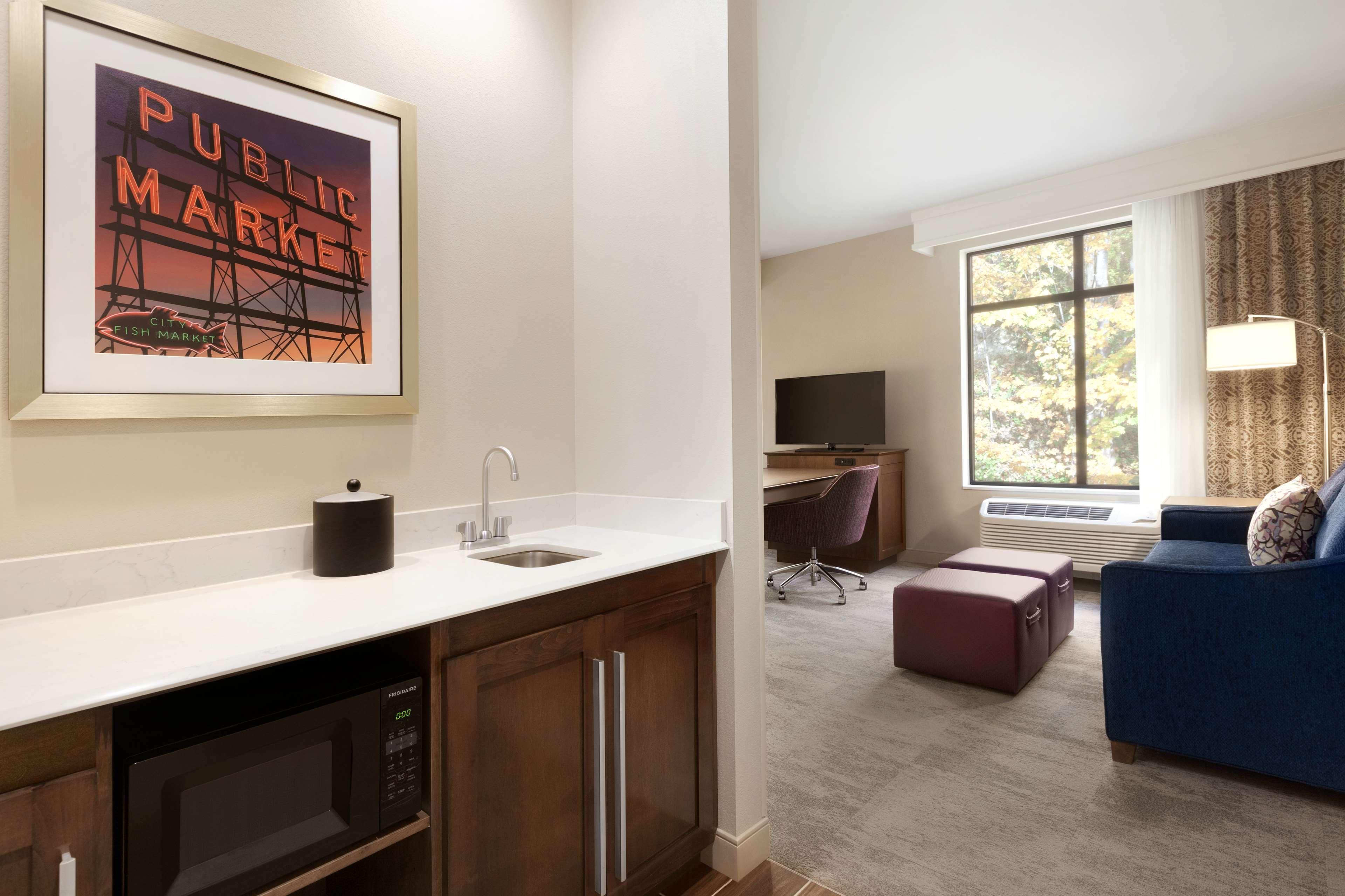 Hampton Inn & Suites Seattle/Renton, Wa Экстерьер фото